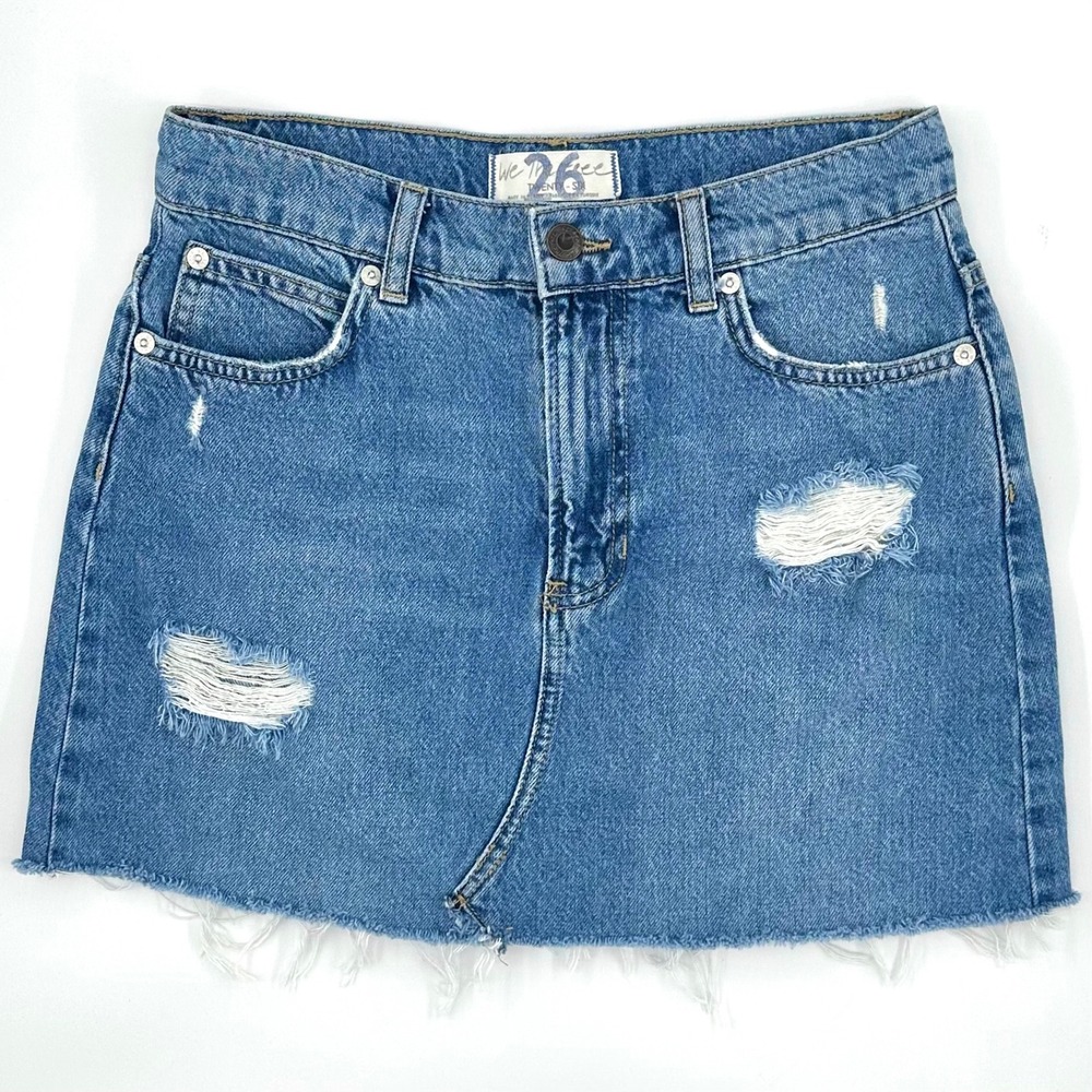 WE THE FREE PEOPLE Blue Distressed Denim Jean Mini Skirt 26 Frayed Hem Pockets